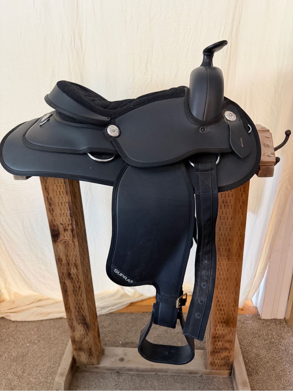 Black Supra Synthetic Western Saddle